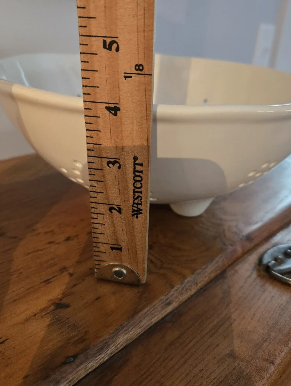 Pottery Barn Creamy White Ceramic Colander 3 Feet Barbara Eigen Irregular Edge